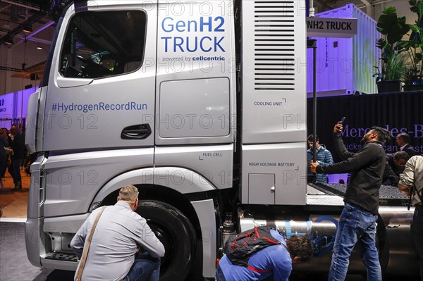Fuel cell truck Gen H2 Truck from Daimler Truck at the IAA Transportation trade fair, Hanover, 18