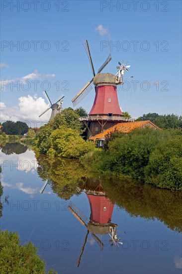 Twin mills Greetsiel at the old Greetsieler Sieltief, Krummhörn-Greetsiel. East Frisia, Lower