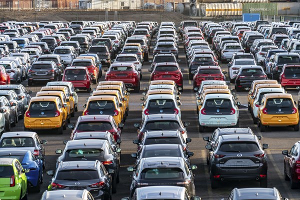 Car terminal in the Logport I inland port, in Duisburg on the Rhine, vehicle handling of new cars,