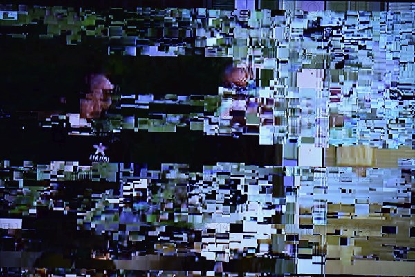 TV picture interference, pixels due to reception interference