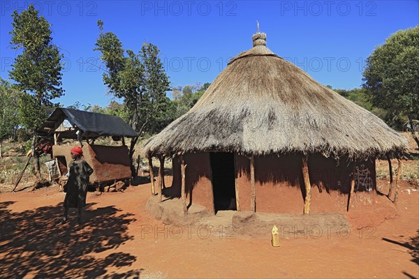 South Ethiopia, Benna people, house, hut, round hut in a Benna village, Ethiopia, Africa