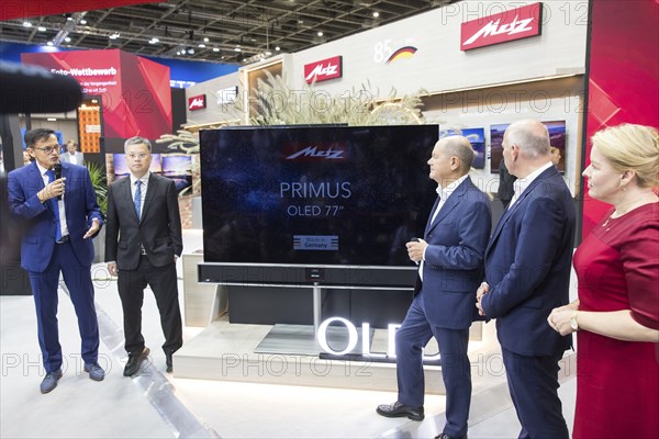 Olaf Scholz (Chancellor of the Federal Republic of Germany, SPD), Kai Wegner (Governing Mayor of