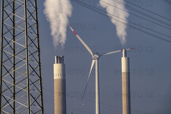 High-voltage power line, high-voltage pylon, chimney of the RZR Herten waste-to-energy plant, waste