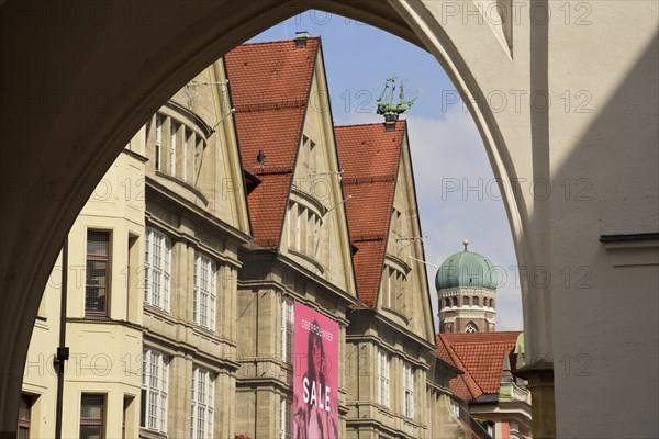 Europe, Germany, Bavaria, City of Munich, City Centre, Stachus-Karlsplatz, Karlstor, View into