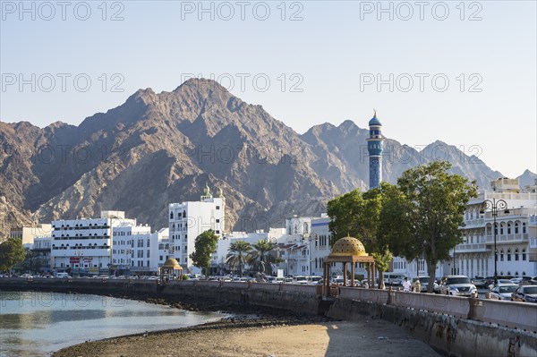 Mutrah Corniche, Promenade at the harbour, Matrah, Muscat, Oman, Asia