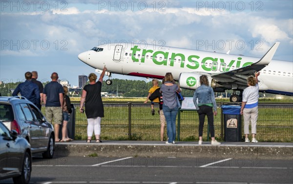 Amsterdam Shiphol Airport, Polderbaan, one of 6 runways, spotter area, see aeroplanes up close,
