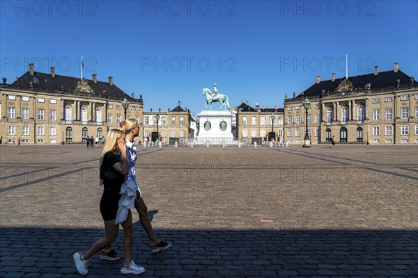 Amalienborg Palace, equestrian monument to Frederik V, Copenhagen, Denmark, Europe