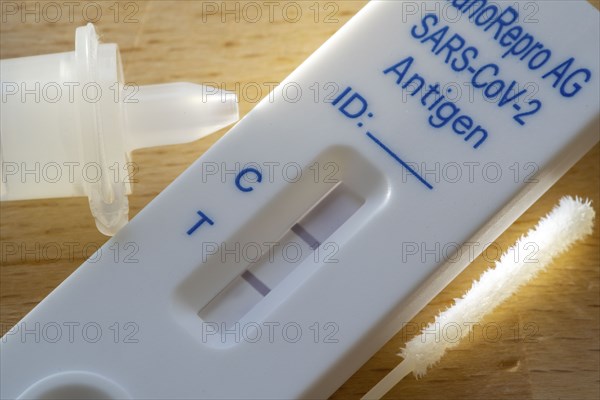 Positive corona antigen rapid test, lay test, self-test, for the detection of SARS-CoV-2 infection,