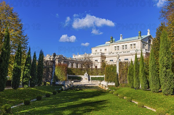 Sissi monument in the Volksgarten, behind the Burgtheater, Vienna, Austria, Europe