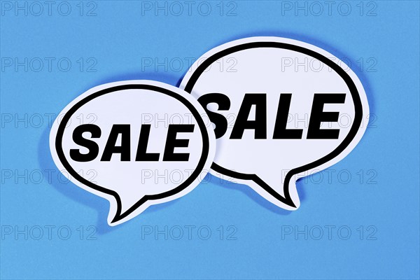 Sale offer when shopping in speech bubbles Communication business concept