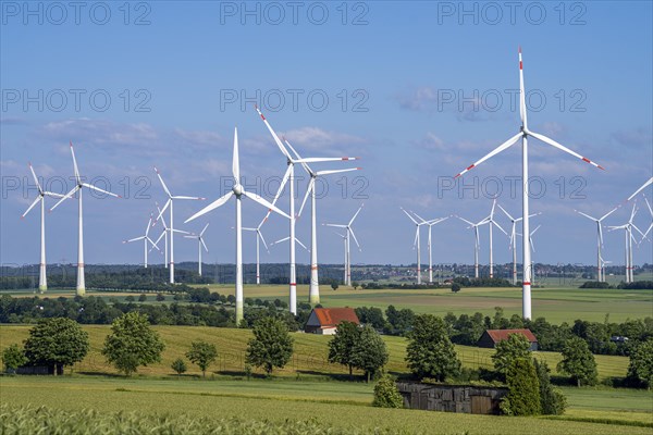 Wind farm north-east of Bad Wünnenberg, East Westphalia Lippe, Paderborn district, with the A44
