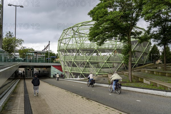 The Fiestappel, bicycle car park for over 900 bicycles, in a stylised apple shape, in Alphen aan