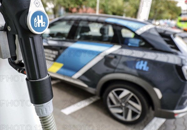 Hyundai NEXO fuel cell vehicle at a hydrogen filling station, Berlin, 18/08/2020