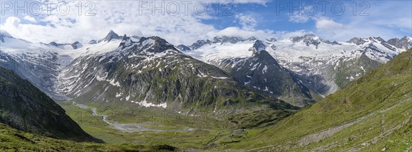 Panorama, Picturesque mountain landscape, Mountain peaks with snow and glacier Schwarzensteinkees,
