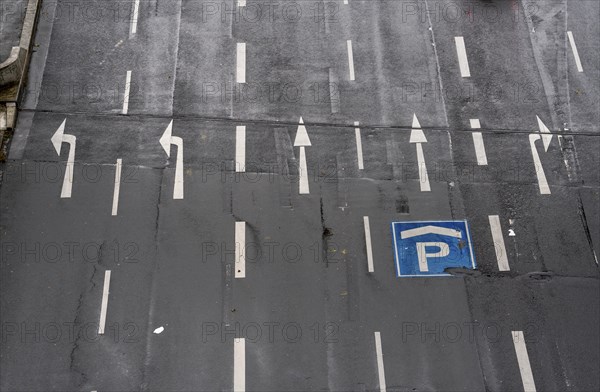 City centre road, 5 lanes at a traffic light junction, for different directions of travel, North