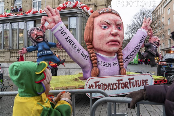 Rose Monday parade in Düsseldorf, street carnival, carnival float, by float builder Jacques Tilly,