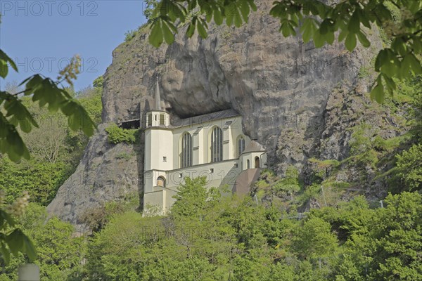 Rock church built in 1484 and landmark, rock, cliff, mountain, stone wall, Idar-Oberstein,