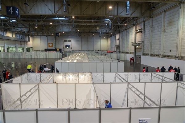 Test run in the vaccination centre for corona vaccinations, in a hall at Messe Essen, by the city,