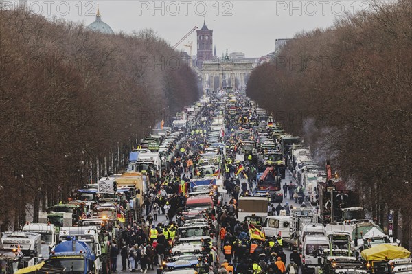 Road blockades, taken as part of the farmers' protests in Berlin, 15 January 2024. 10, 000