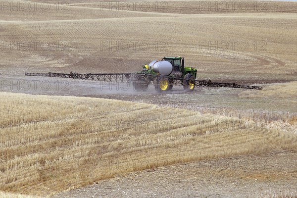 Seeding in Saskatchewan drought conditions Agriculture Canada