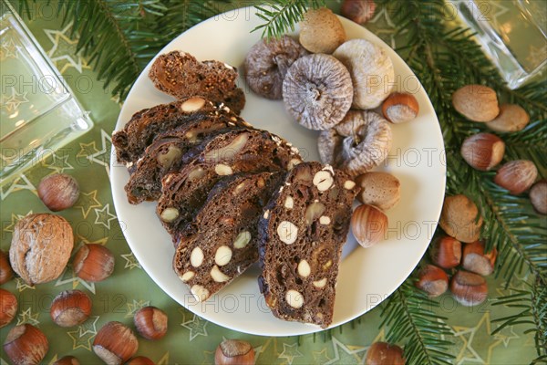 Swabian cuisine, Swabian Christmas biscuits, Hutzel bread, fruit bread, carved bread, sweet