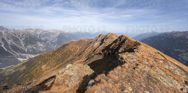 Mountain ridge of the Venet, mountain panorama of the Parzinn group of the Lechtal Alps, Venet