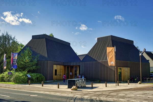 Ahrenshoop Art Museum, Museum of the Artists' Colony, Ahrenshoop, Fischland-Darß-Zingst Peninsula,