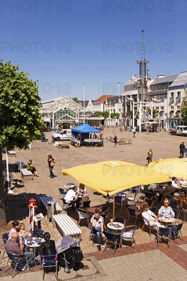 Marketplace, Centre, People, Aurich, East Frisia, Germany, Europe