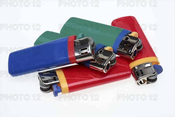 Disposable lighter, plastic gas lighter