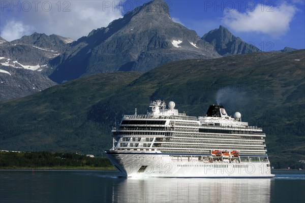 Cruise ship Viking Venus off Store Blaamannen, Norway Tromsø, Troms, Norway, Europe