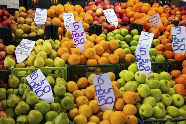 Fruit and vegetable market, market hall, old town, Port Louis, Indian Ocean, island, Mauritius,