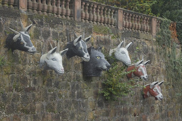 Sculptures by Pasquale Ippolito on the Brothers Grimm fairy tale The Wolf and the Seven Little