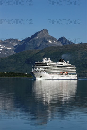 Cruise ship Viking Venus off Store Blaamannen, Norway Tromsø, Troms, Norway, Europe
