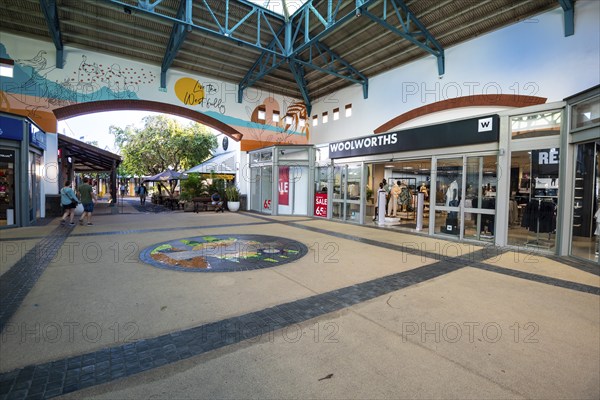 Cascavelle Shopping Mall, shopping centre, Flic en Flac, west coast, Indian Ocean, island,