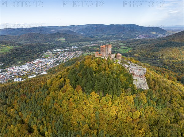Aerial view, Reichsburg Trifels, Annweiler, Palatinate, Rhineland-Palatinate Forest in autumn,