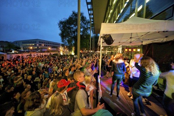 The Dresden Campus Party took place for the 16th time. The crowd rocked on a total of 6 band and