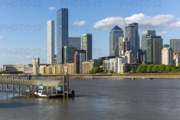 High rise buildings, Canary Wharf, Docklands, London, England, UK Greenland, Surrey Quays, Uber