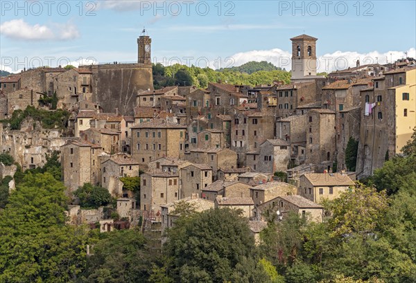 Medieval hill town of Sorano, Tuscany, Italy, Europe