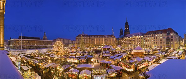 The Striezelmarkt, which has been held since 1434, is the oldest Christmas market in Germany and