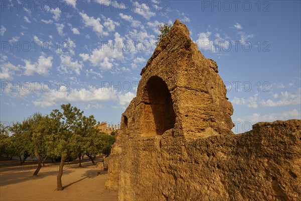 Evening light, Arcosoli, Byzantine tombs, rock tombs, Hera temple, valley of the temples, valle dei