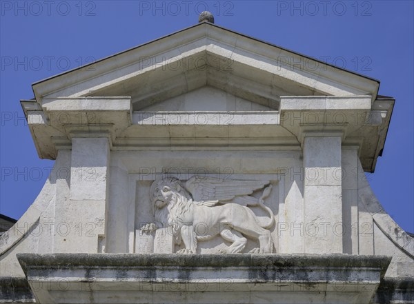 St Mark's Lion at Porta San Giacomo, Bergamo, Province of Bergamo, Italy, Europe