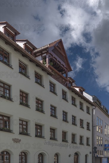 Historic residential and commercial building with dormer window, Hintere Ledergasse 43, Nuremberg,