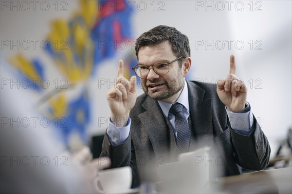 Marco Buschmann (FDP), Bundesminister der Justiz, aufgenommen im Rahmen eines Interview fue NBR in