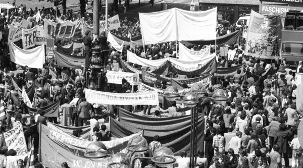 The 35th anniversary congress to end fascist rule was accompanied by a demonstration and rally in