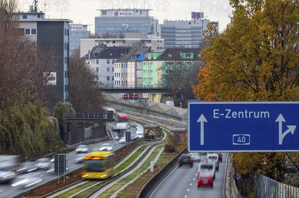 Motorway A40, Ruhrschnellweg, city centre of Essen, exit Essen-Huttrop, Spurbus route, this area
