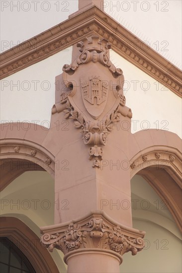 City coat of arms on the New Town Hall, Europaplatz, Old Town, Limburg, Hesse, Germany, Europe
