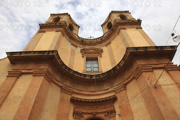 Old town of the late Baroque city of Noto in the Val di Noto, church, Chiesa di Montovergine,