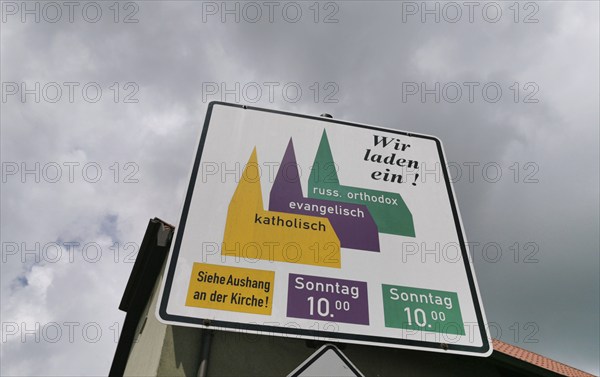 Signpost for churches, Protestant, Catholic and Orthodox, Bischofsheim, Bischofsheim an der Rhön,