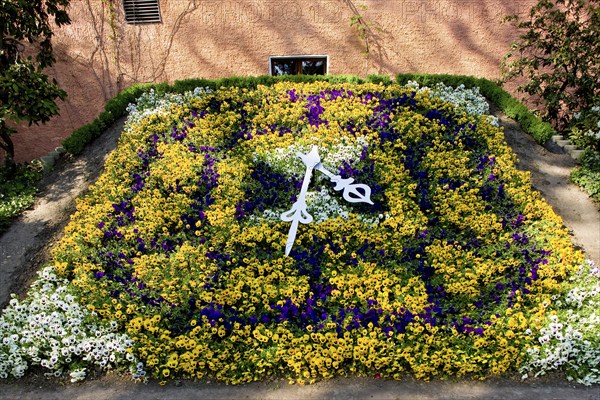 Zittau Fleischerbastei with flower clock and Meissen porcelain carillon
