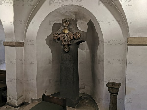 Kripta, St. Bonifatius, a former free-world ladies' convent with a collegiate church in